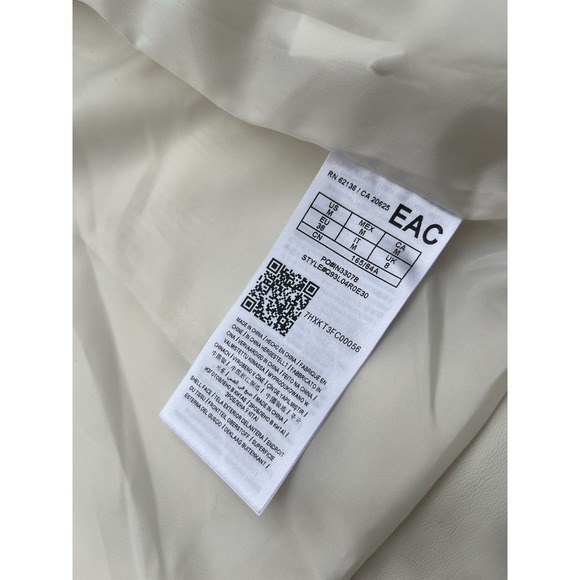 New Guess Womens M (more like S) White Faux Leather Jacket - Picture 5 of 10